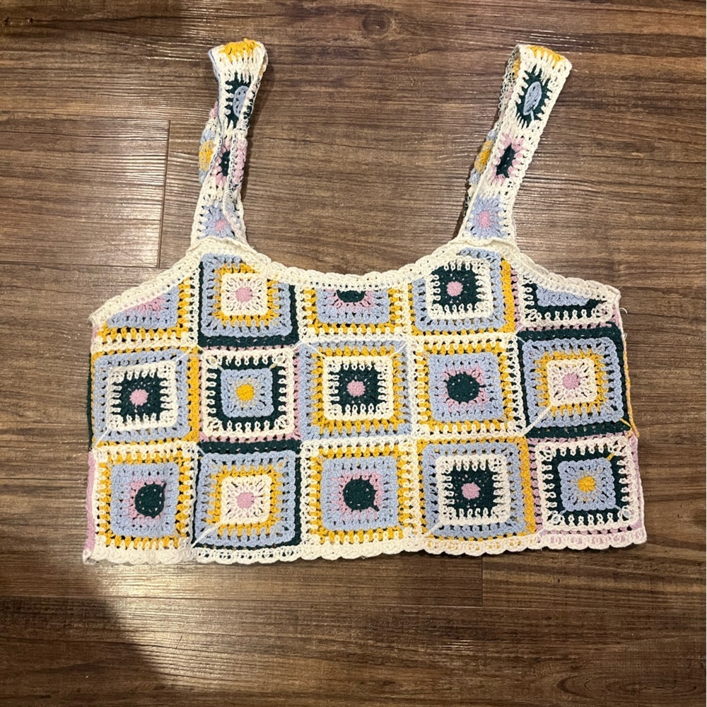 Cream and Yellow Crochet Tank Top with Granny Square Design W m - Picture 2 of 3